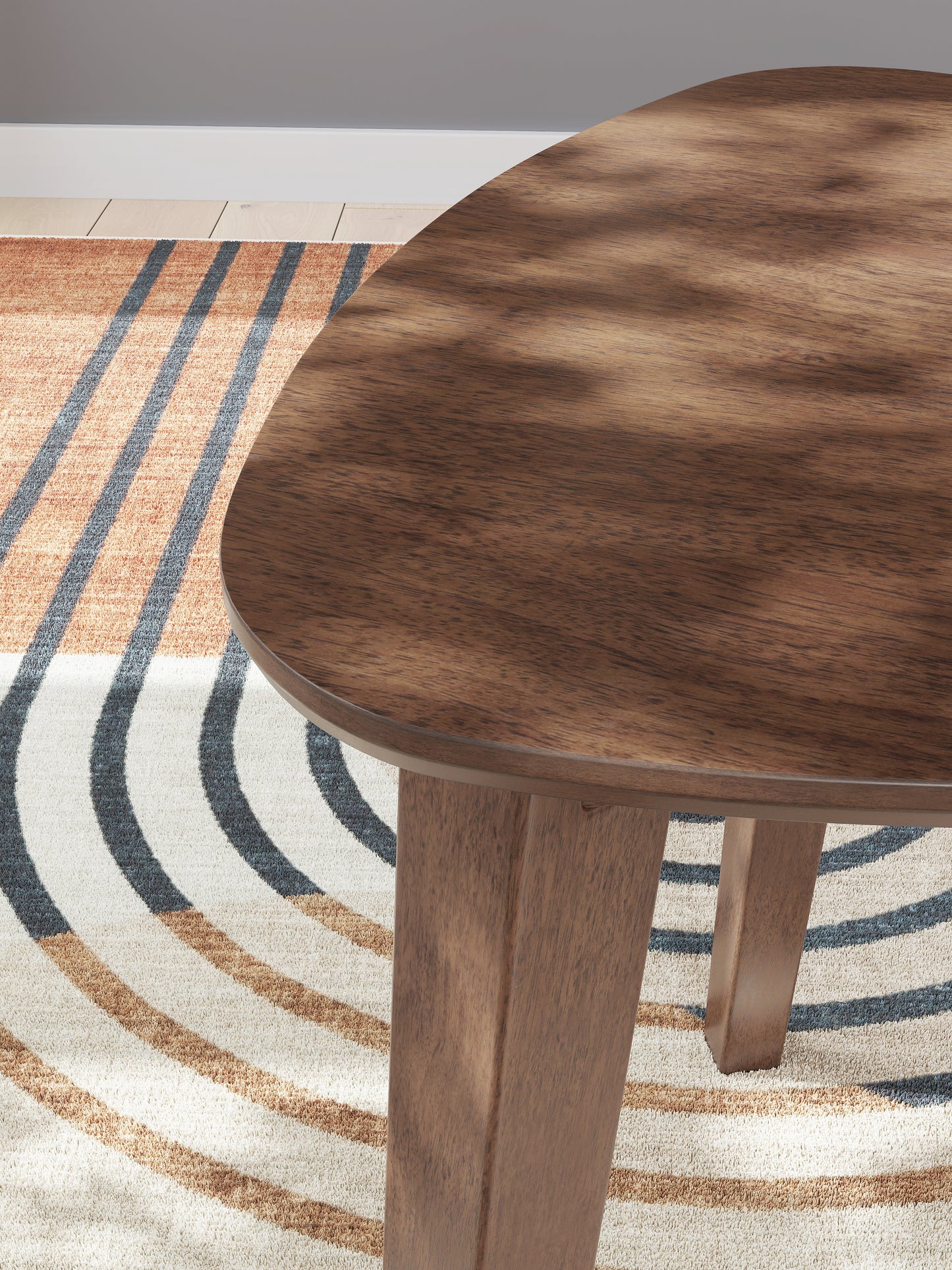 Lyncott Table (Set of 3)