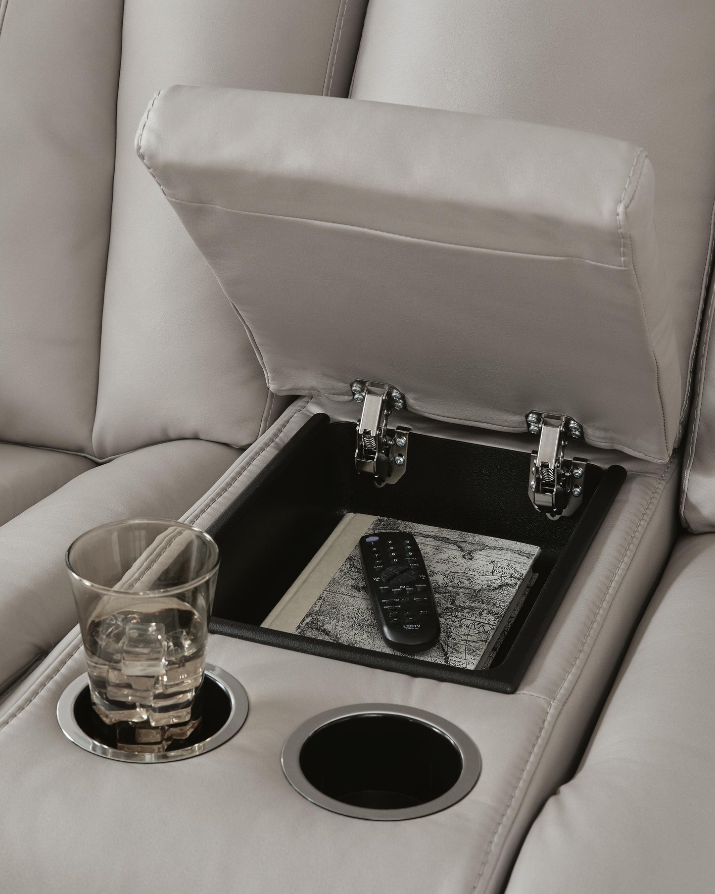 Elevate Edges Living Room