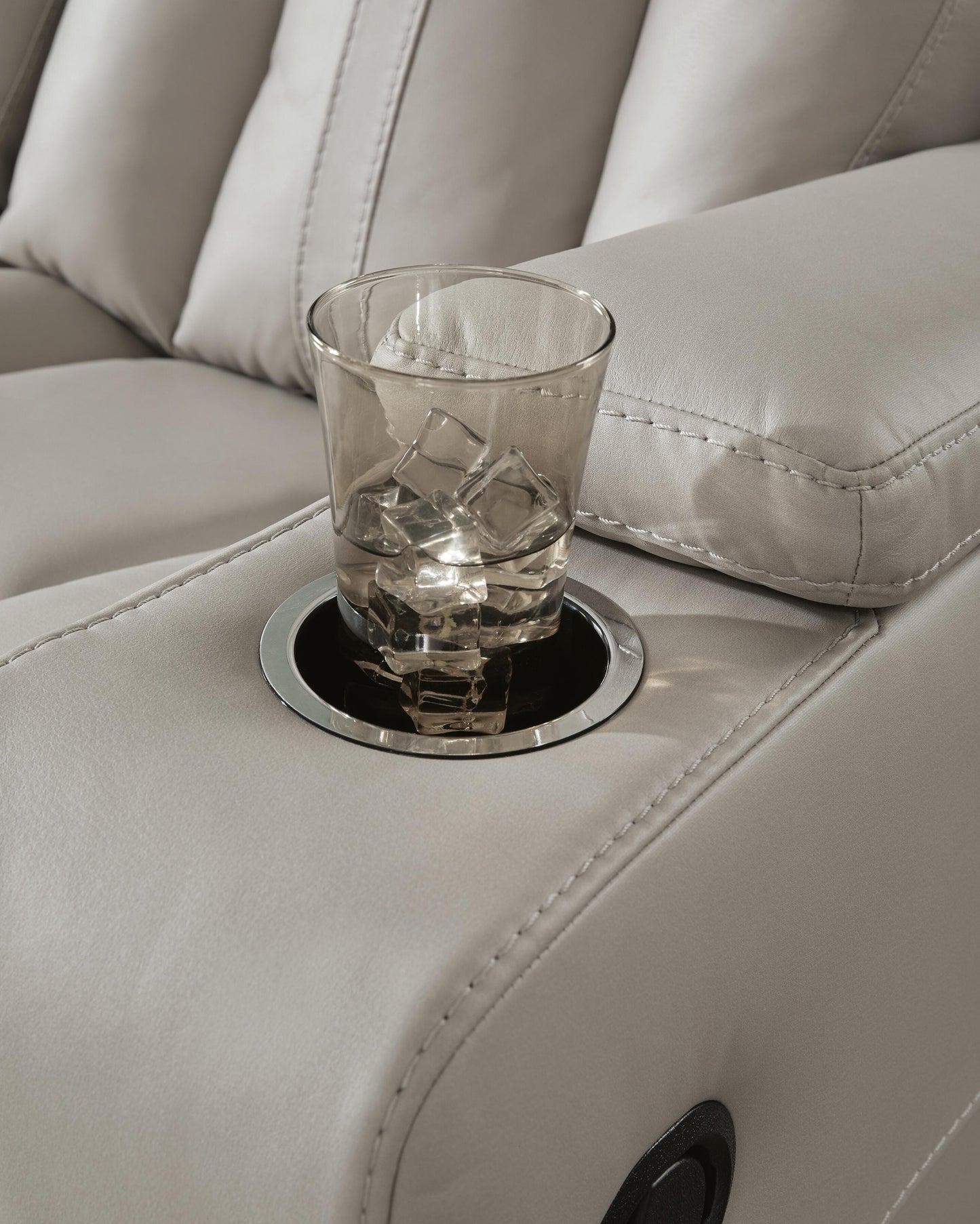Elevate Edges Living Room