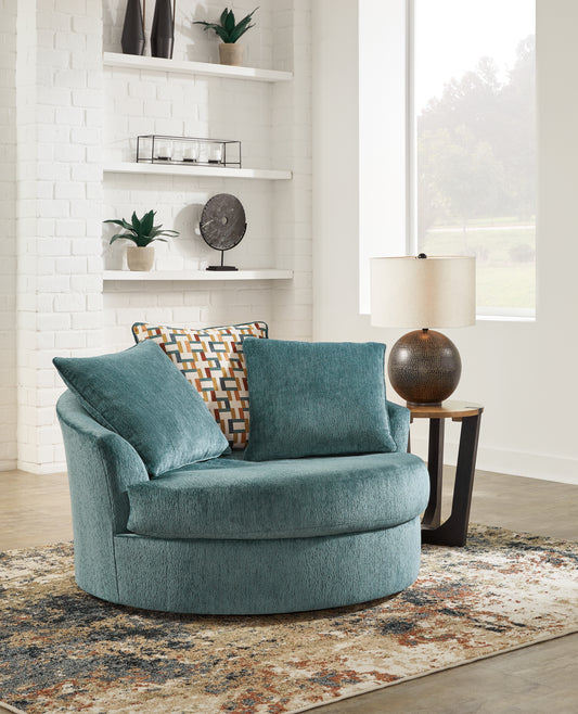 Lakeland Furniture Outlet - Ashley Furniture - Laylabrook Living Room - Oversized Swivel Accent Chair - 9220621