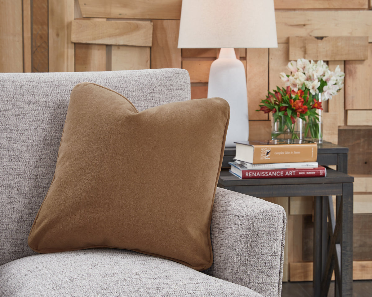 Lakeland Furniture Outlet - Ashley Furniture - Caygan Pillows - Pillow (4/CS) / Honey - A1000917