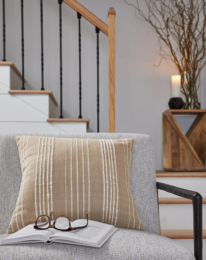 Lakeland Furniture Outlet - Ashley Furniture - Benbert Pillows - Pillow (4/CS) / Tan/White - A1000958