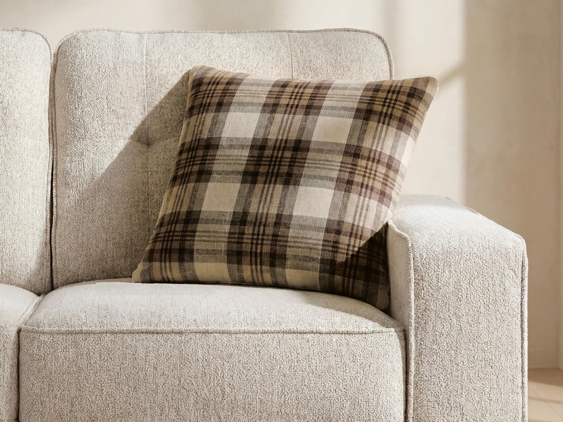 Lakeland Furniture Outlet - Ashley Furniture - Varnburg Pillows - Pillow (4/CS) - A1001182