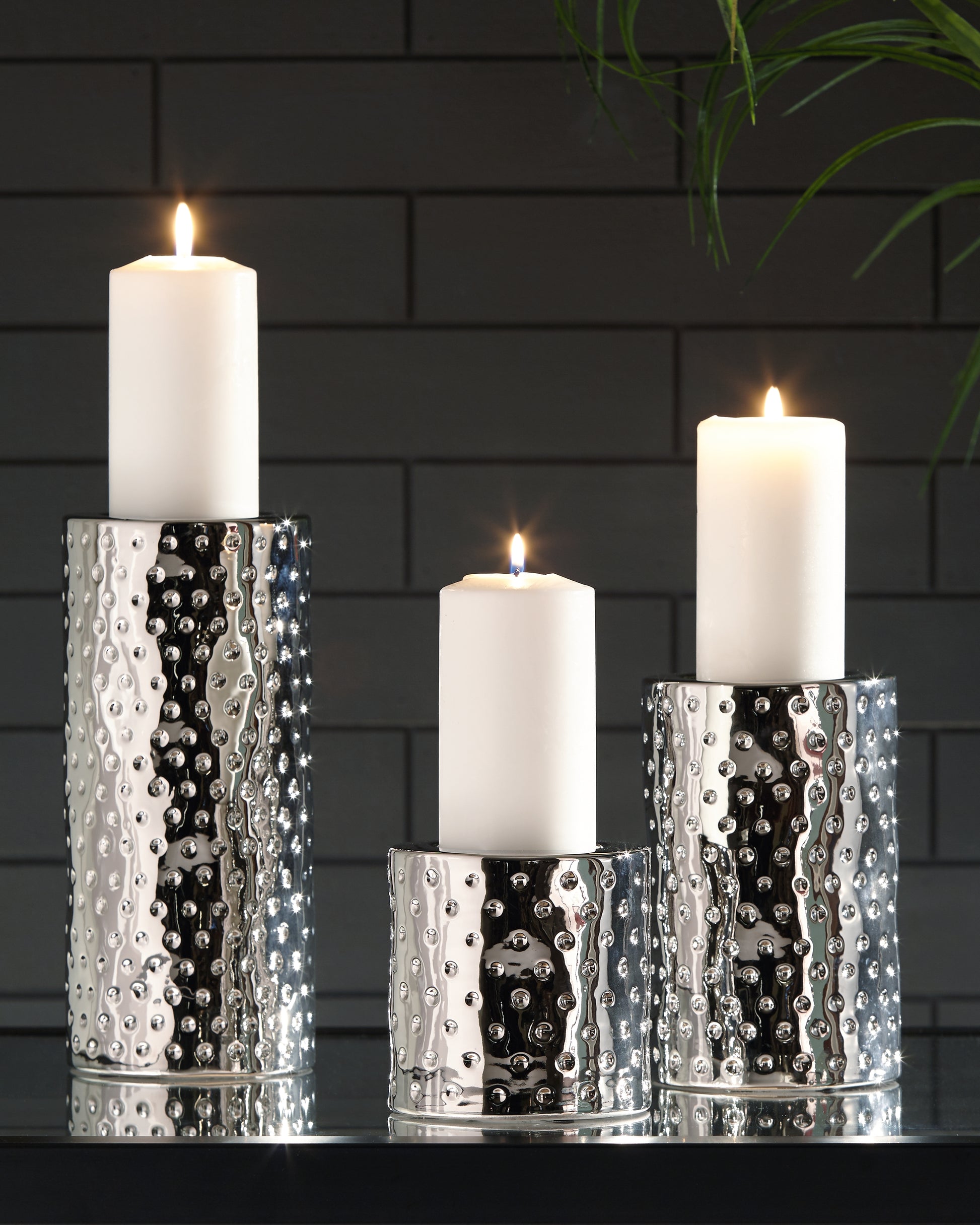 Lakeland Furniture Outlet - Ashley Furniture - Marisa Candle Holder - Candle Holder Set (3/CN) - A2000460