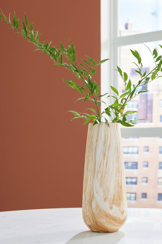 Lakeland Furniture Outlet - Ashley Furniture - Cammen Vase - Vase - A2000647