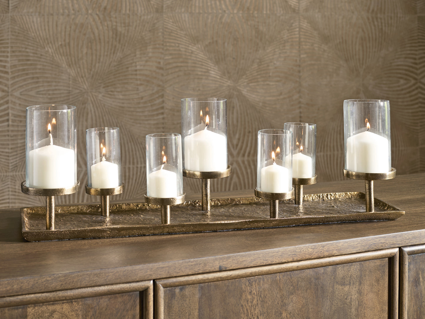 Lakeland Furniture Outlet - Ashley Furniture - Wallmond Candle Holder - Candle Holder - A2000820