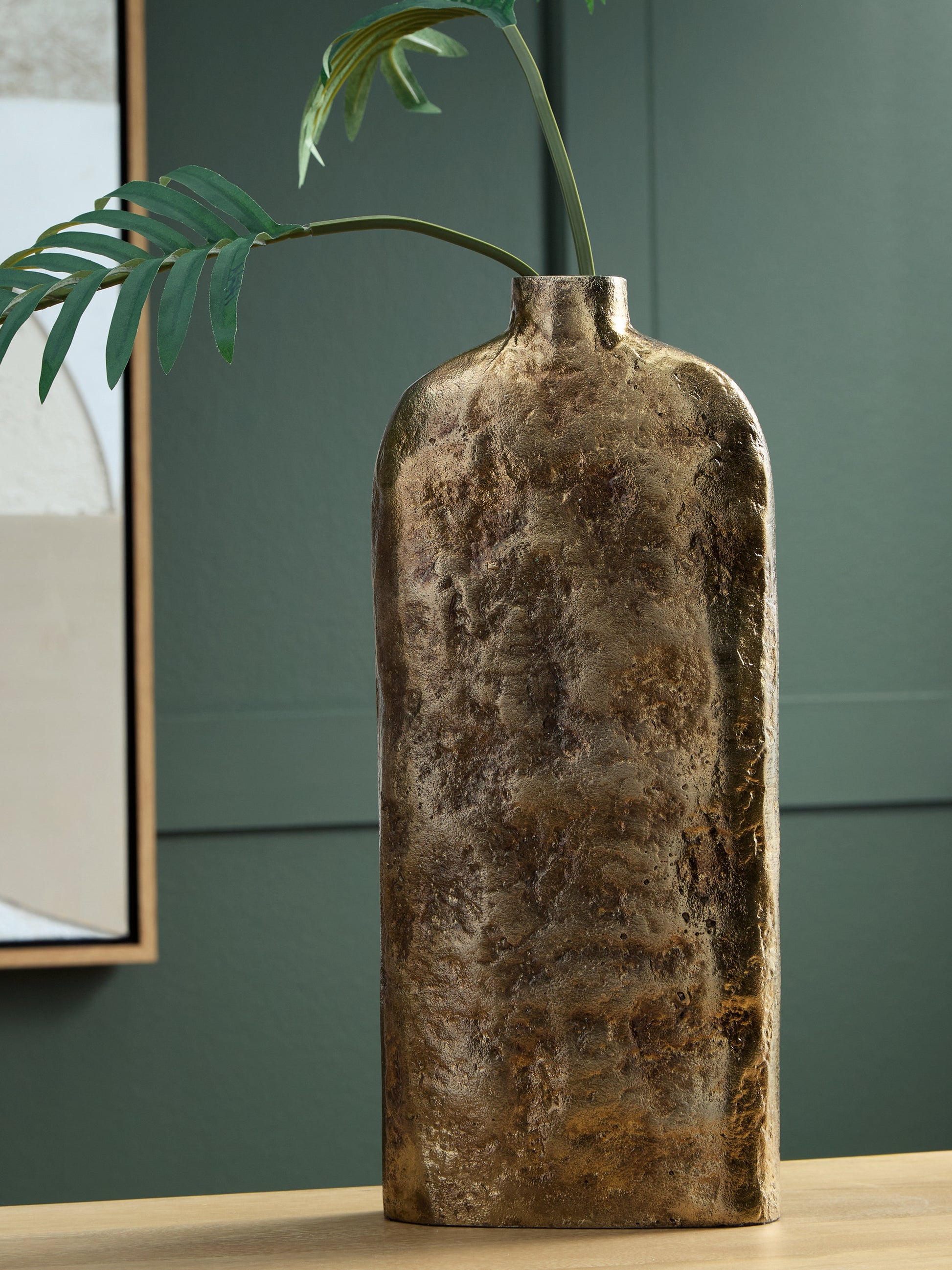 Lakeland Furniture Outlet - Ashley Furniture - Wallmond Vase - Vase - A2000822