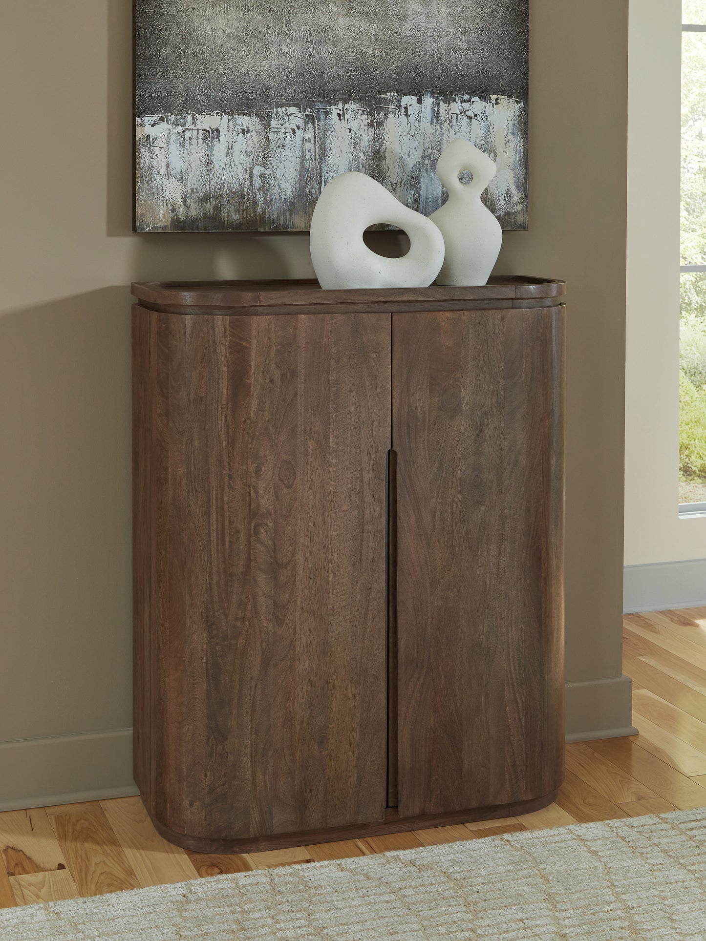 Lakeland Furniture Outlet - Ashley Furniture - Landermont Bar Cabinet - Bar Cabinet - A4000697