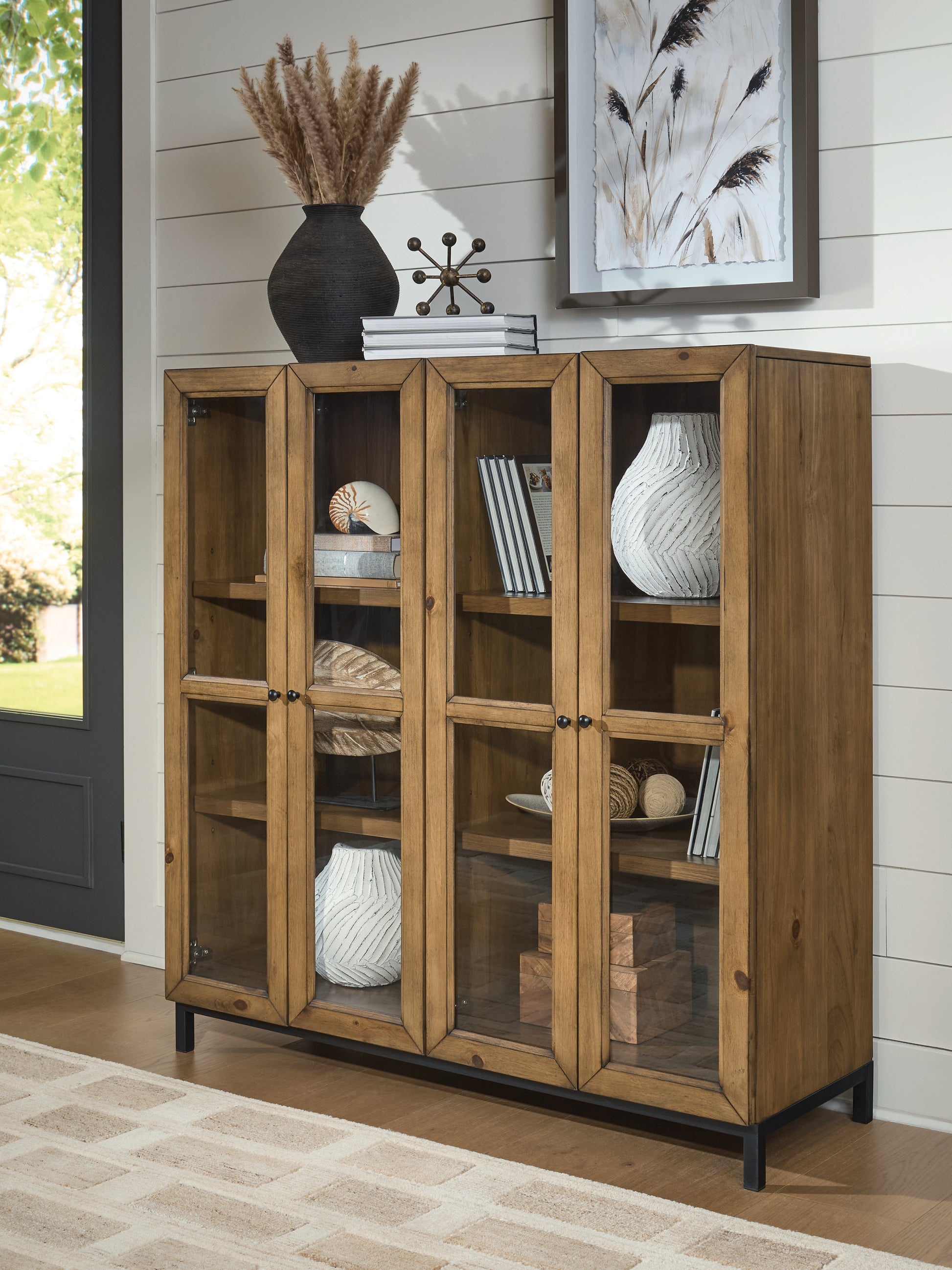 Lakeland Furniture Outlet - Ashley Furniture - Wrenridge Accent Cabinet - Accent Cabinet - A4000706