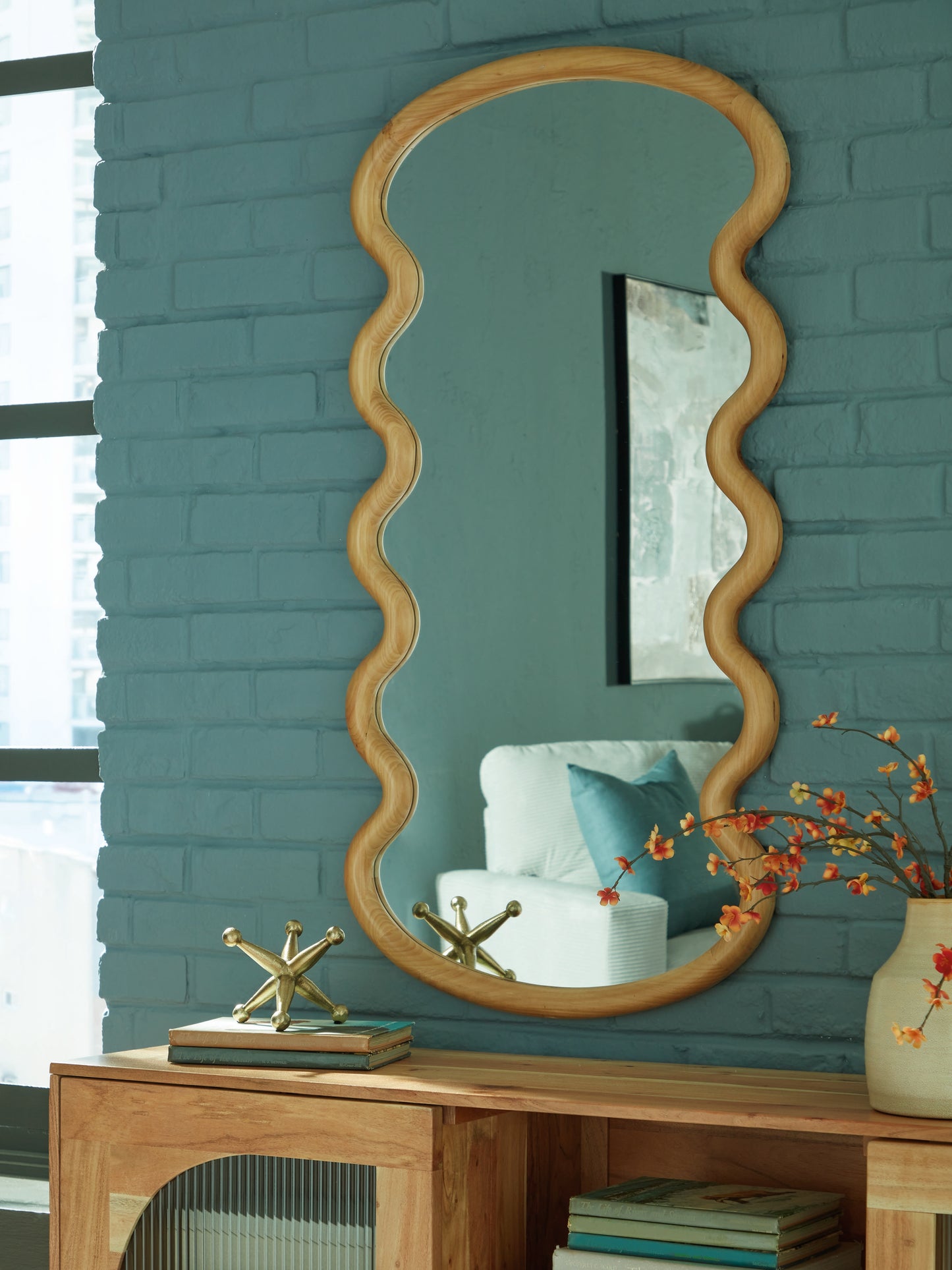 Lakeland Furniture Outlet - Ashley Furniture - Serendis Mirror - Accent Mirror - A8010412