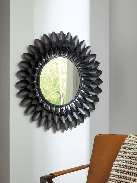 Lakeland Furniture Outlet - Ashley Furniture - Ryenmour Mirror - Accent Mirror - A8010421