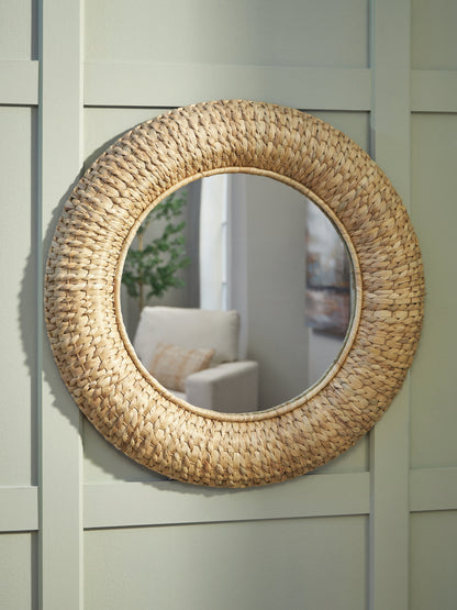 Lakeland Furniture Outlet - Ashley Furniture - Briggsburg Mirror - Accent Mirror - A8010437