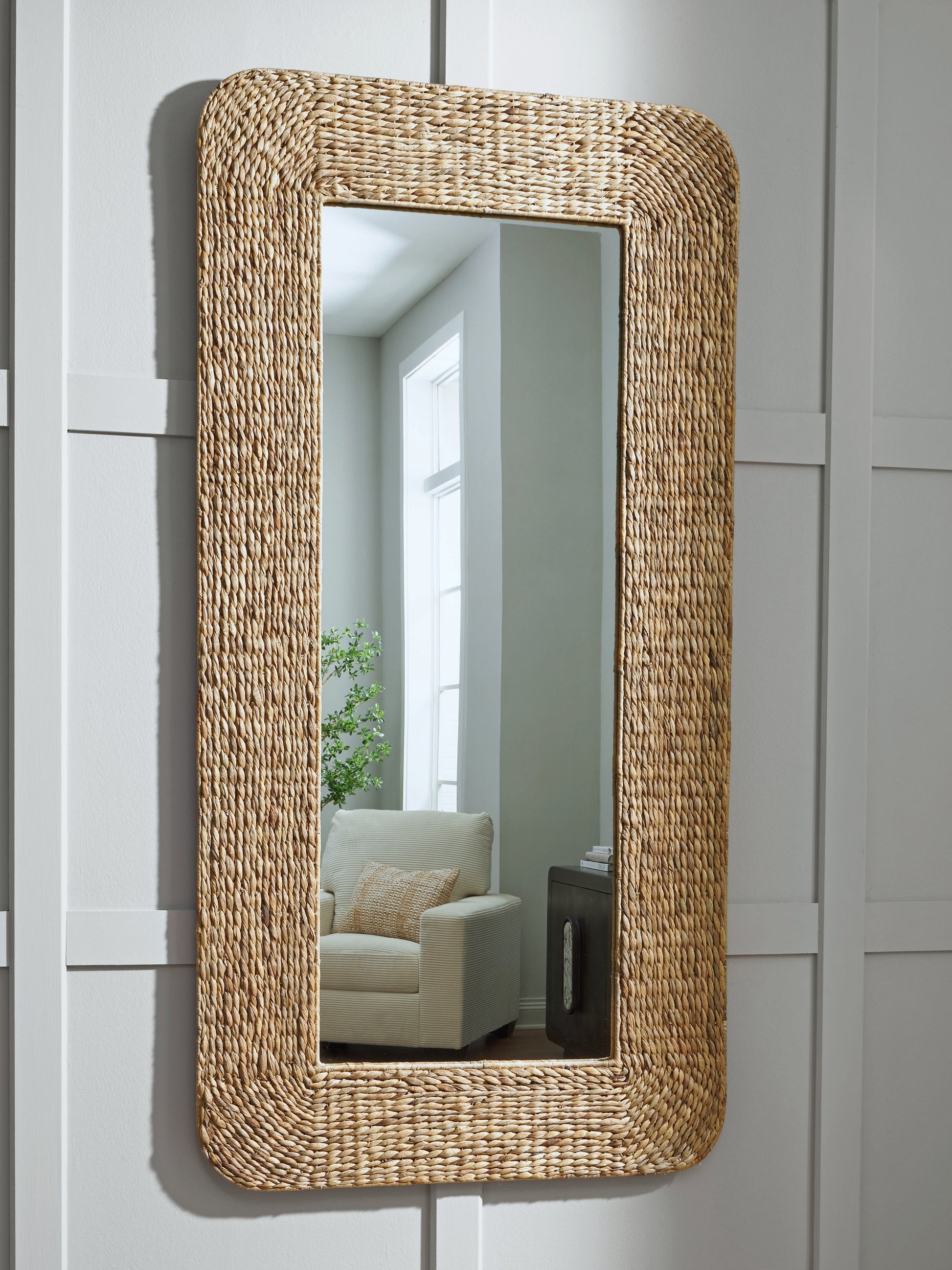 Lakeland Furniture Outlet - Ashley Furniture - Norigan Mirror - Floor Mirror - A8010438