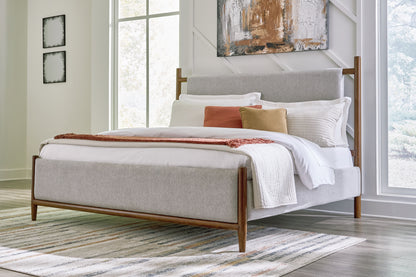 Lakeland Furniture Outlet - Ashley Furniture - Lyncott Bedroom - California King Upholstered Bed / Brown - B615B7