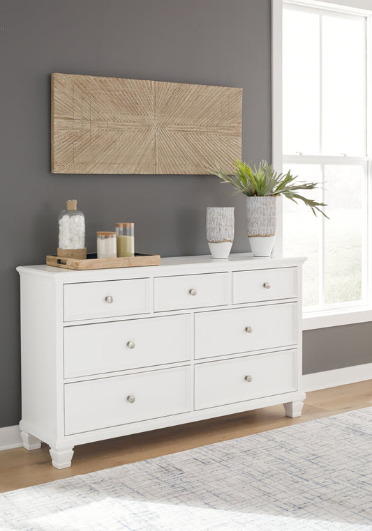 Lakeland Furniture Outlet - Ashley Furniture - Fortman Bedroom - Dresser - B680-31
