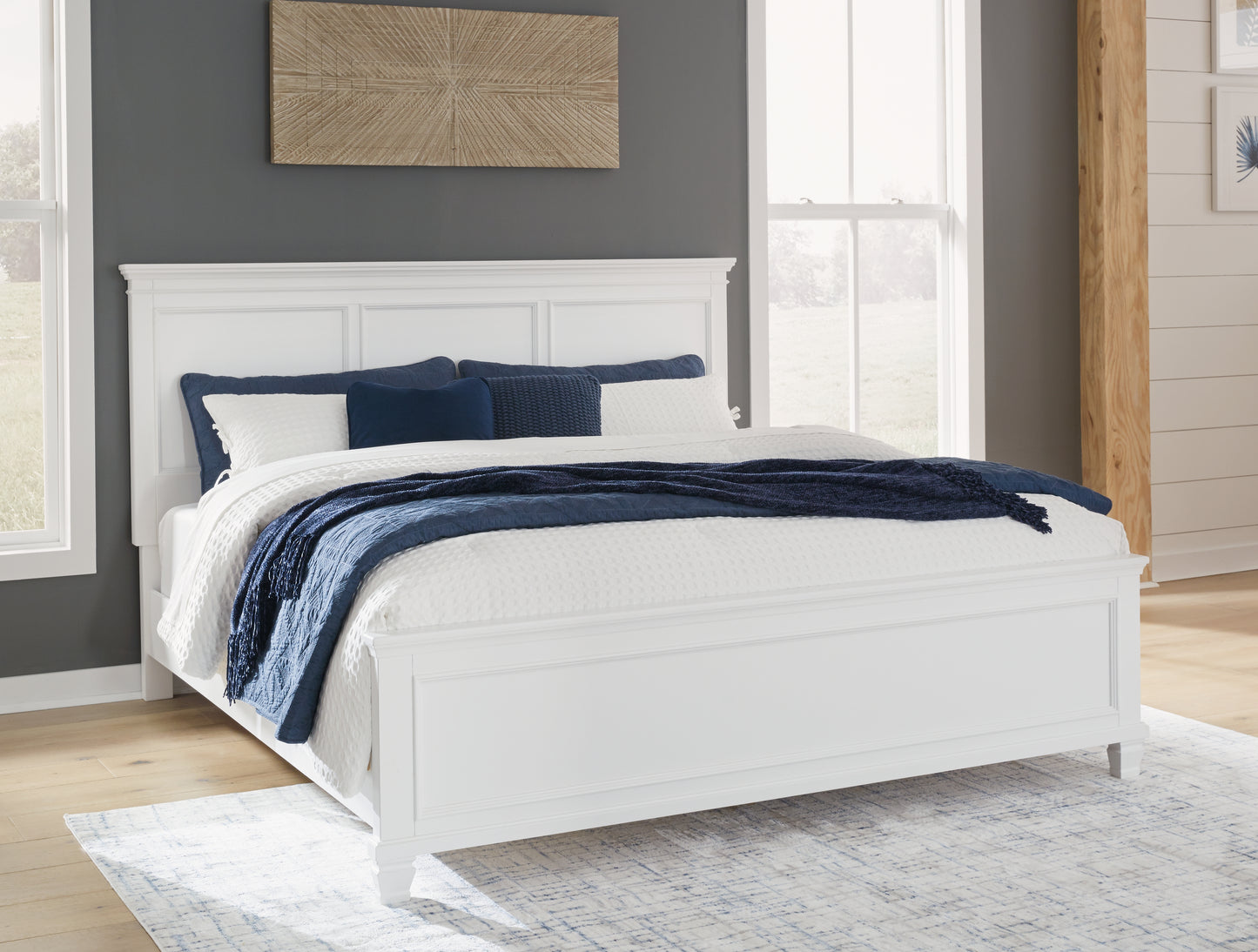 Lakeland Furniture Outlet - Ashley Furniture - Fortman Bedroom - Queen Panel Bed / White - B680B2