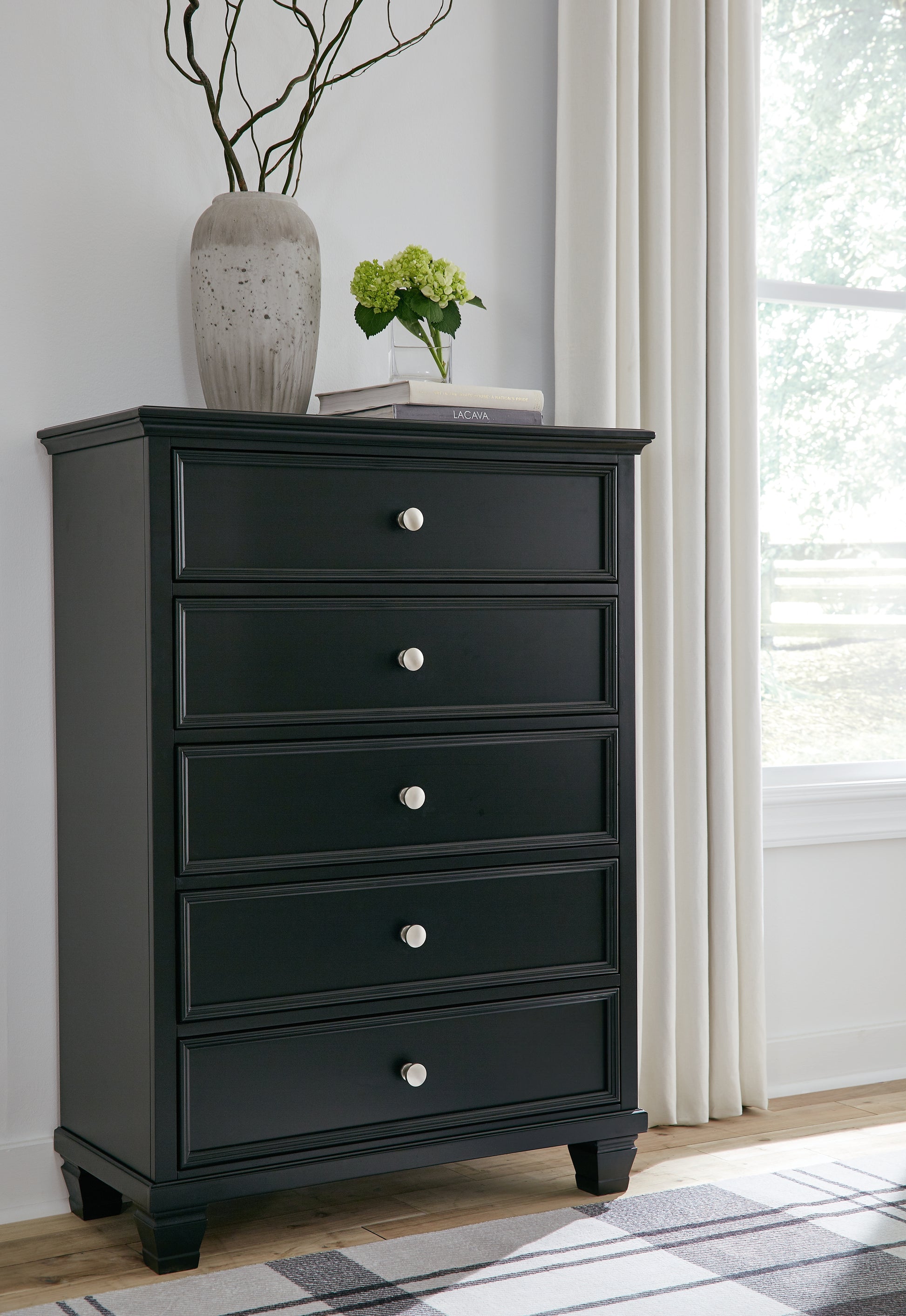 Lakeland Furniture Outlet - Ashley Furniture - Lanolee Bedroom - Five Drawer Chest - B687-46