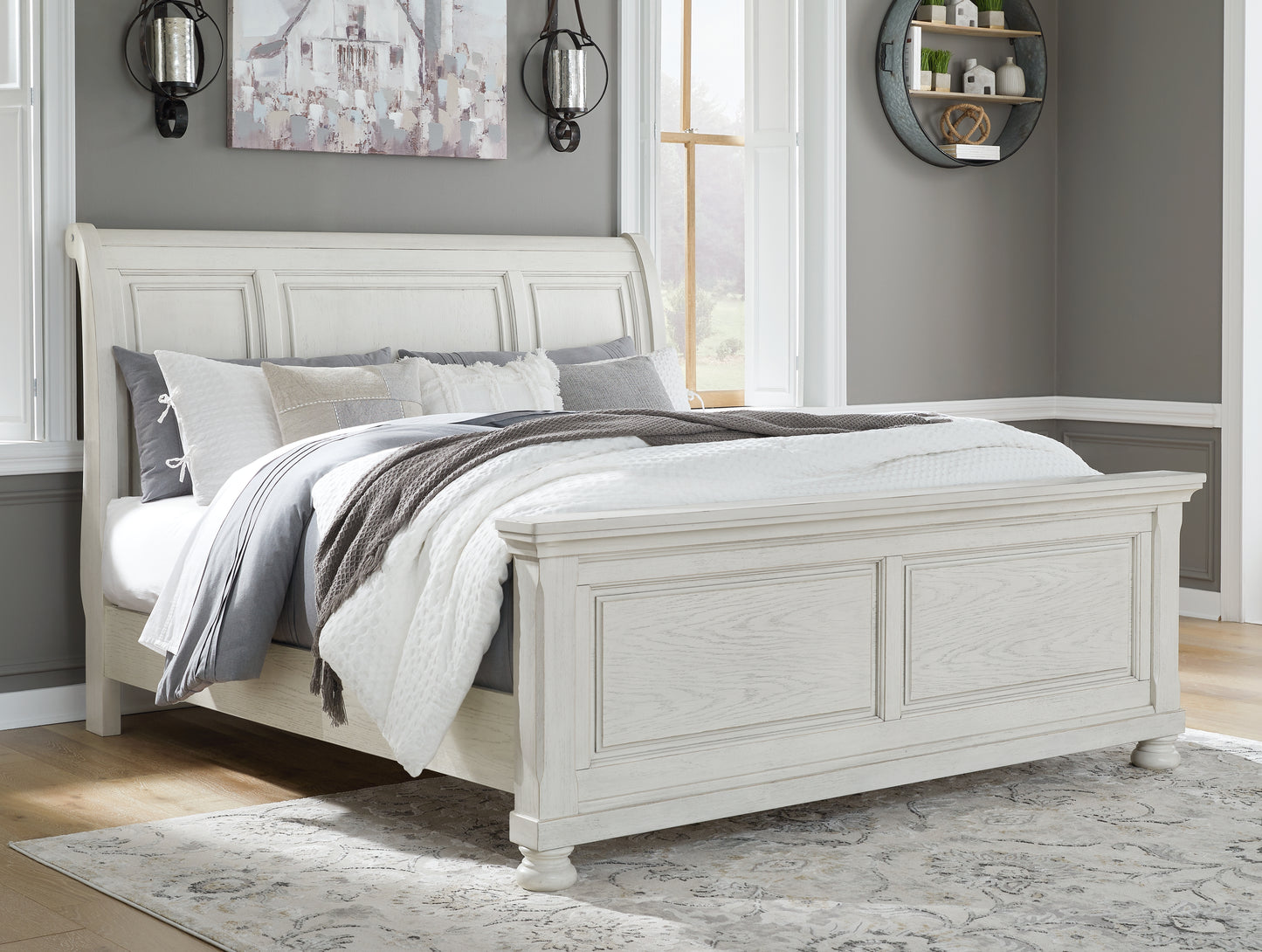 Lakeland Furniture Outlet - Ashley Furniture - Robbinsdale Bedroom - Queen Sleigh Bed / Antique White - B742B23