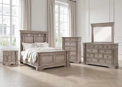 Lakeland Furniture Outlet - Ashley Furniture - Blairhurst Bedroom - Queen Panel Bed / Light Grayish Brown - B916B2