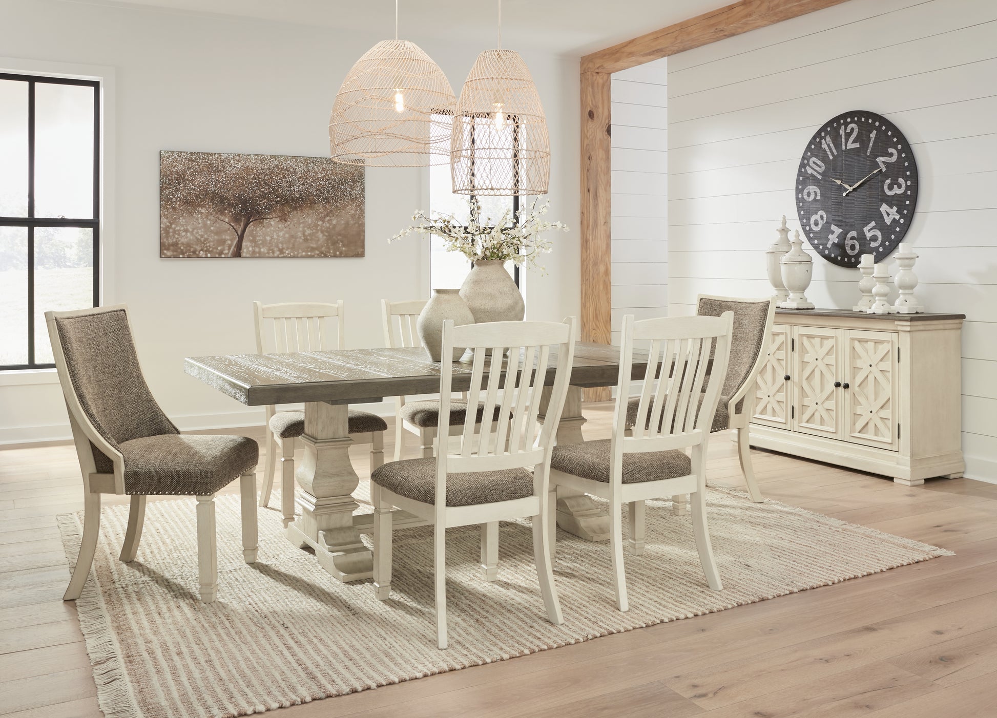 Lakeland Furniture Outlet - Ashley Furniture - Bolanburg Dining Room - Extension Dining Table / Antique White - D647D17