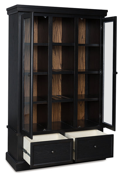 Lakeland Furniture Outlet - Ashley Furniture - Greddinton Curio - Curio - PCD824-186