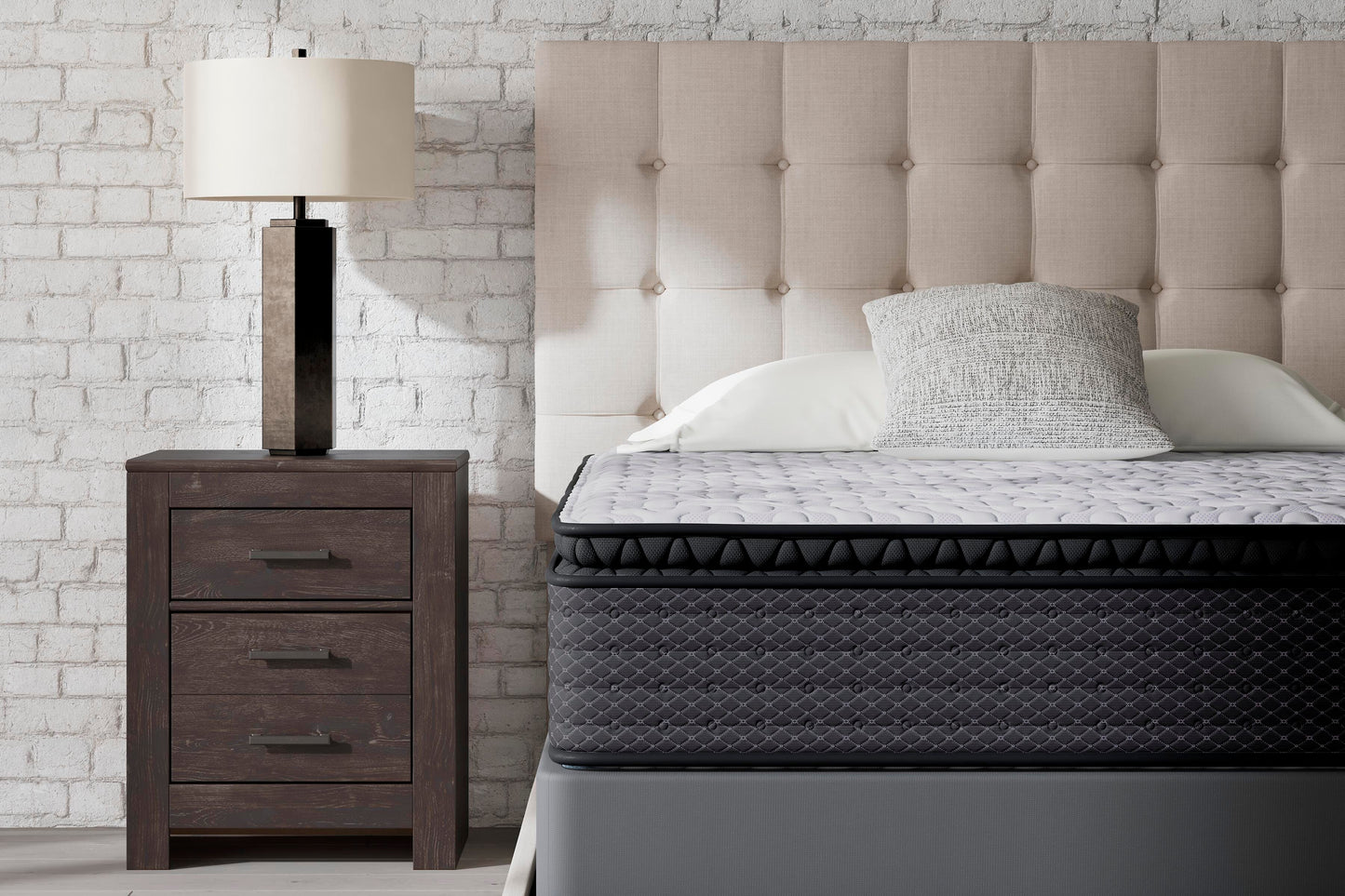 Lakeland Furniture Outlet - Ashley Furniture - Anniversary Edition Pillowtop Mattresses - Queen - M42231