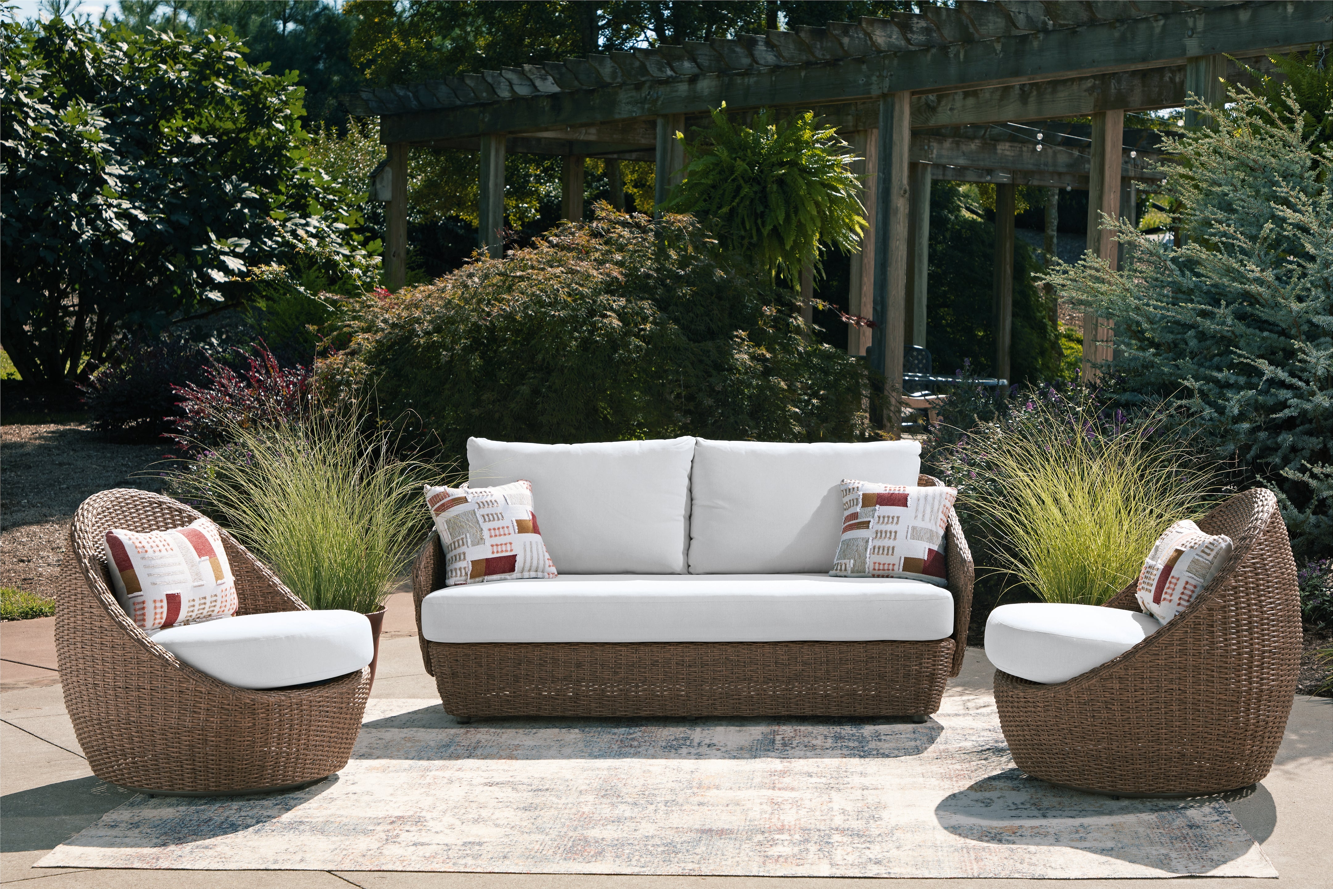 Lakeland Furniture Outlet - Ashley Furniture - Double Point Outdoor