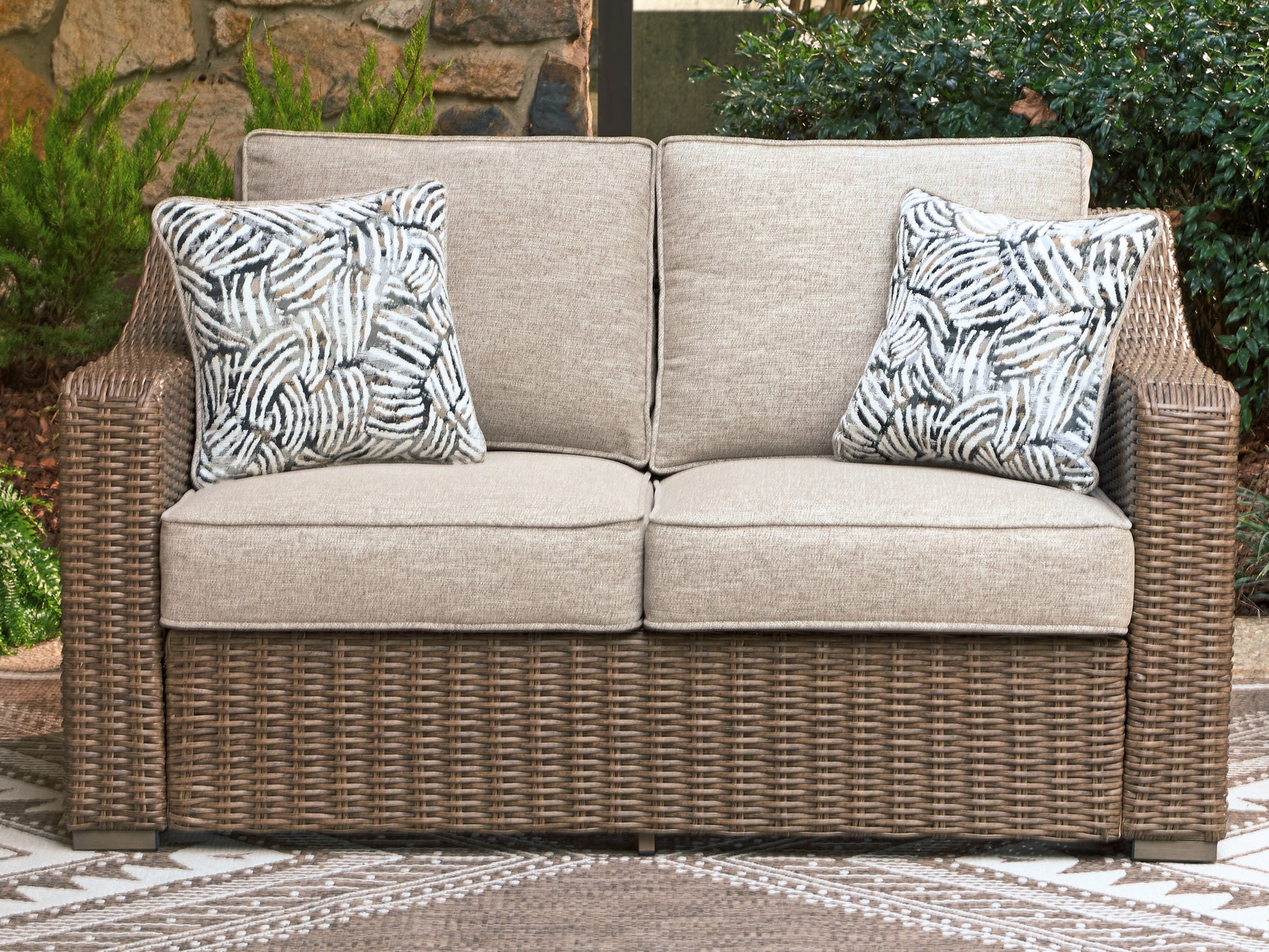 Lakeland Furniture Outlet - Ashley Furniture - Laguna Heights Outdoor - Loveseat w/Cushion - PCP790-835