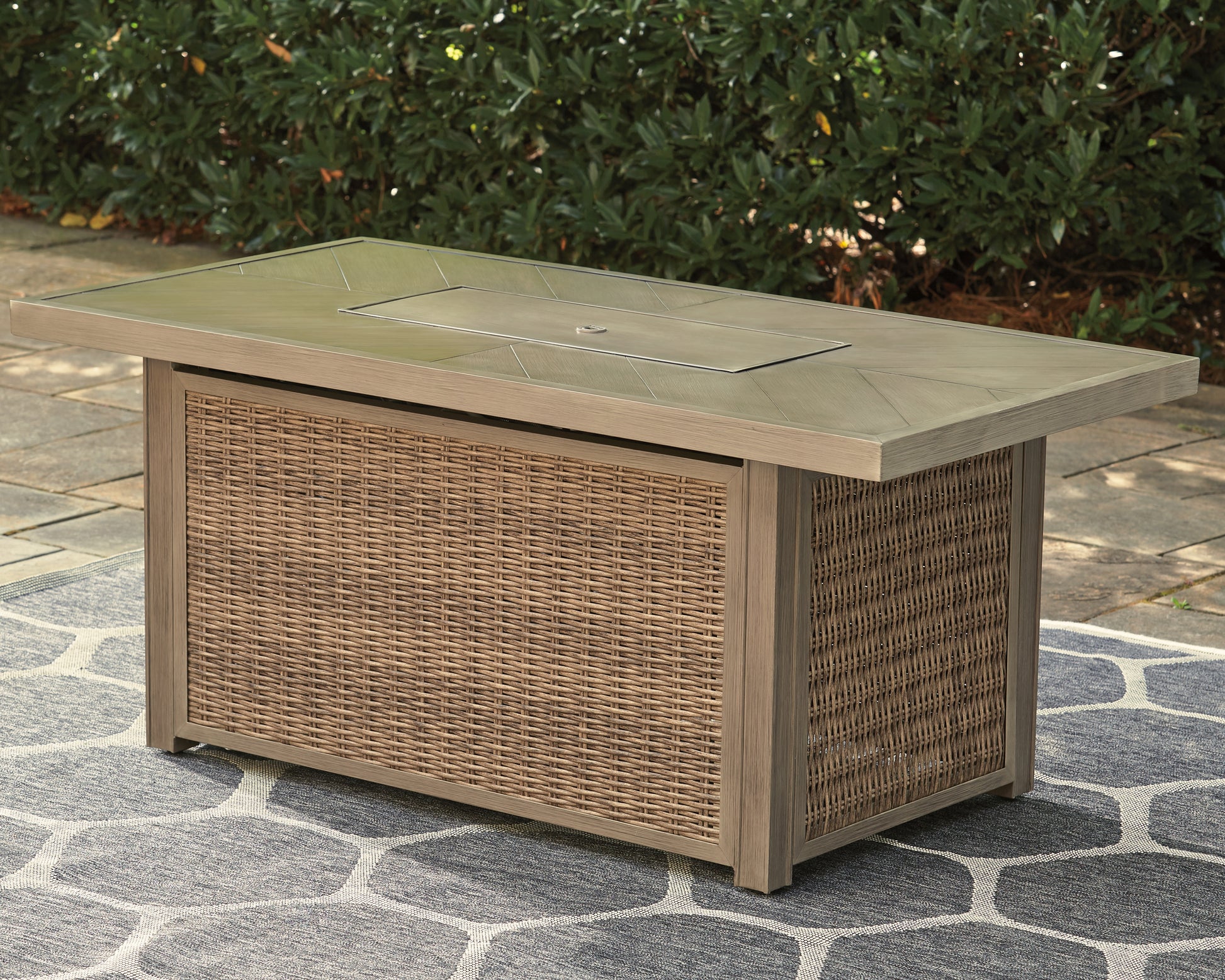Lakeland Furniture Outlet - Ashley Furniture - Beachcroft Outdoor - Rectangular Fire Pit Table / Beige - P791-773