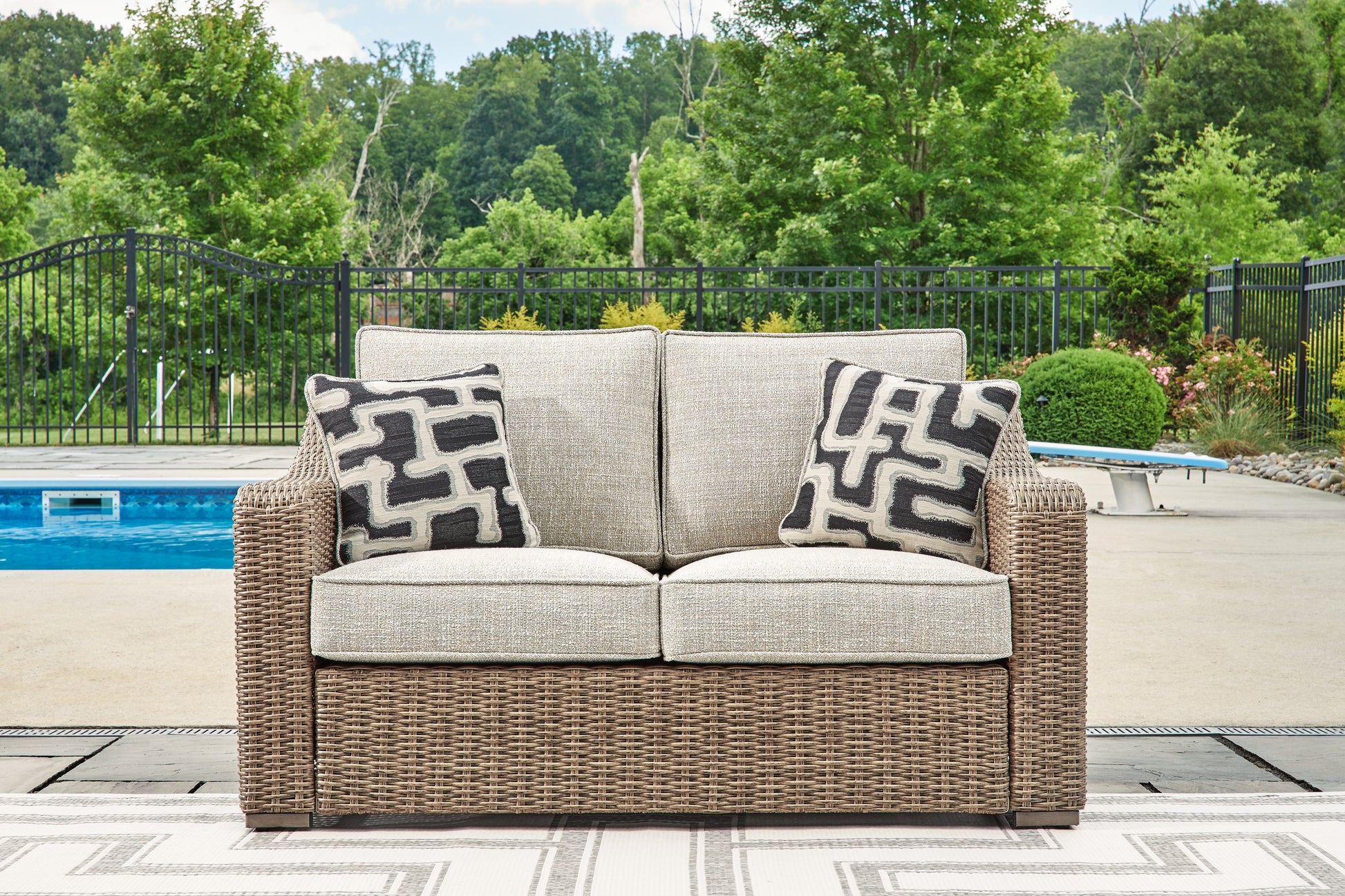 Lakeland Furniture Outlet - Ashley Furniture - Beachcroft Outdoor - Loveseat w/Cushion / Beige - P791-835