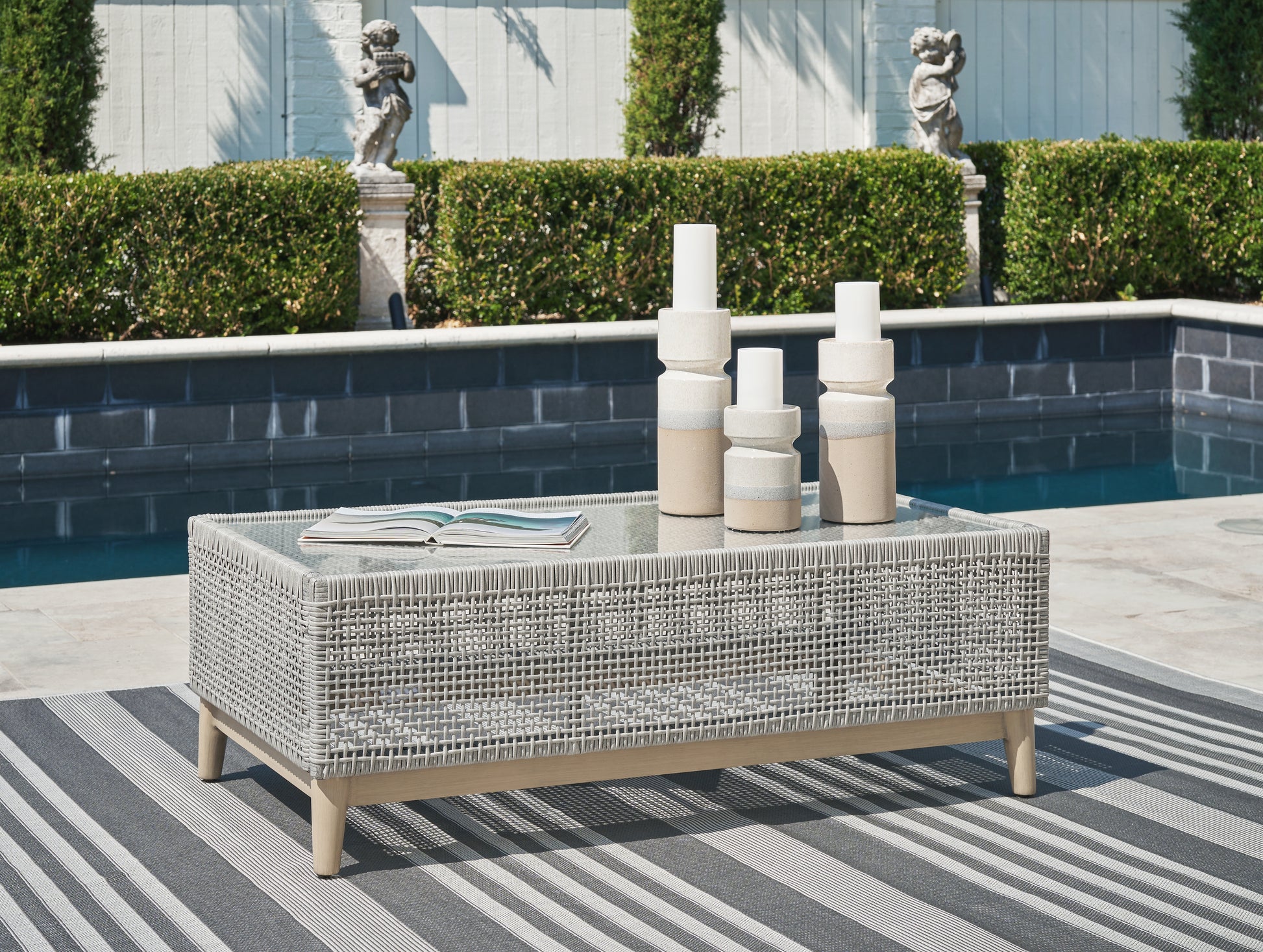 Lakeland Furniture Outlet - Ashley Furniture - Seton Creek Outdoor - Rectangular Cocktail Table / Gray - P798-701