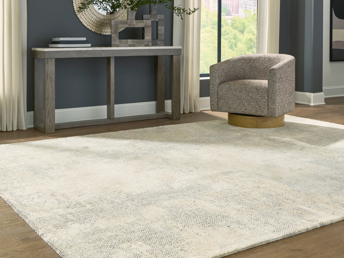 Lakeland Furniture Outlet - Ashley Furniture - Raif Rug - Extra Large Rug / Gray/White/Cream - R408080