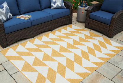 Lakeland Furniture Outlet - Ashley Furniture - Thomley Rug - 8' x 10' Rug / Ivory/Yellow - R900061