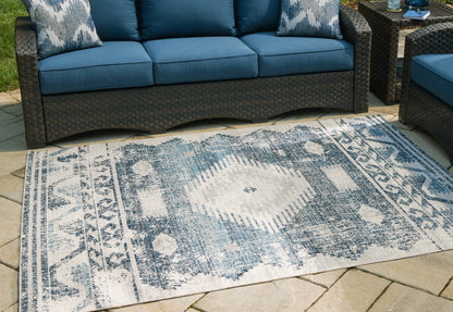 Lakeland Furniture Outlet - Ashley Furniture - Daddridge Rug - 5' x 7' Rug / Blue/Gray/Ivory - R900102
