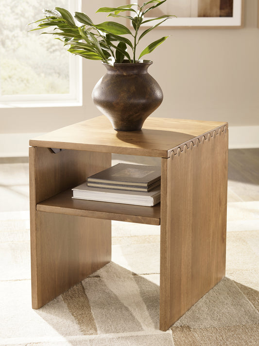 Lakeland Furniture Outlet - Ashley Furniture - Ella Grove End Table - Rectangular End Table - T639-3