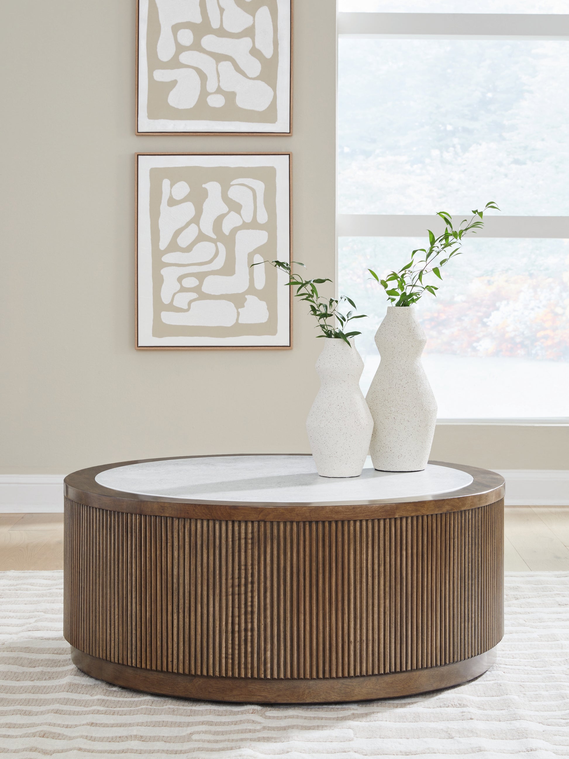 Lakeland Furniture Outlet - Ashley Furniture - Hadonna Coffee Table - Round Cocktail Table - T658-8