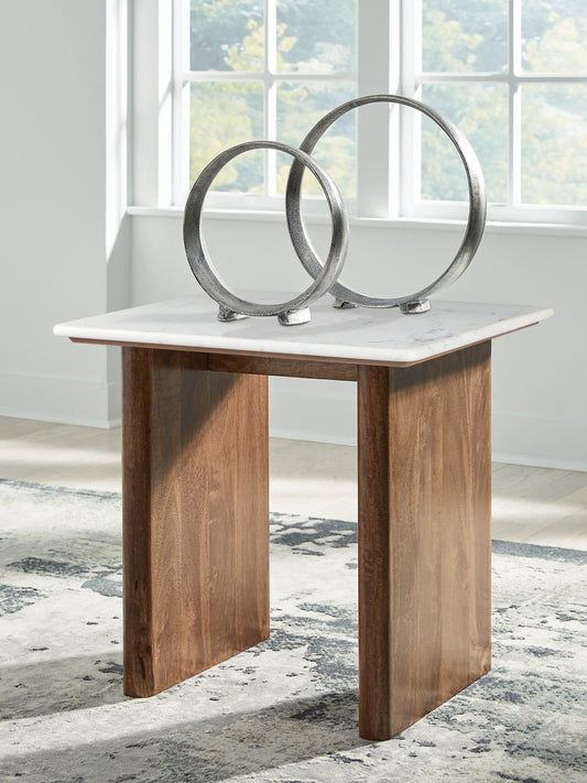 Lakeland Furniture Outlet - Ashley Furniture - Isanti End Table - Square End Table - T662-3