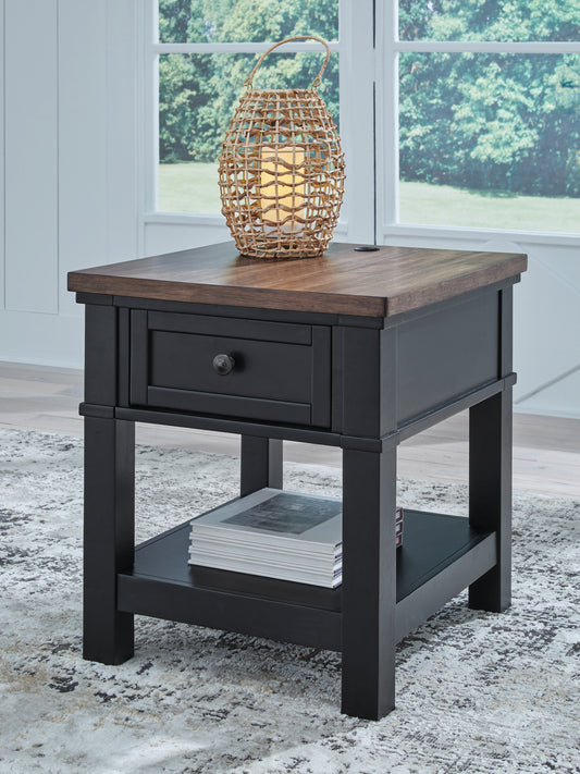 Lakeland Furniture Outlet - Ashley Furniture - Wildenauer End Table - Rectangular End Table - T664-3
