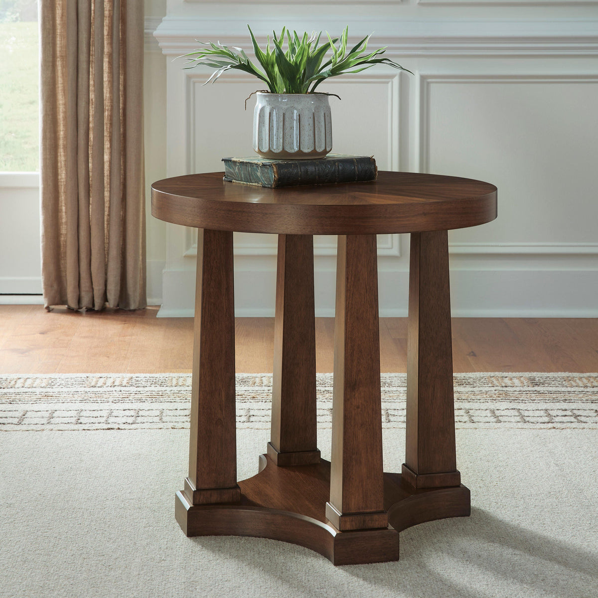 Lakeland Furniture Outlet - Ashley Furniture - Rustic Plains End Table - Round End Table - T877-6
